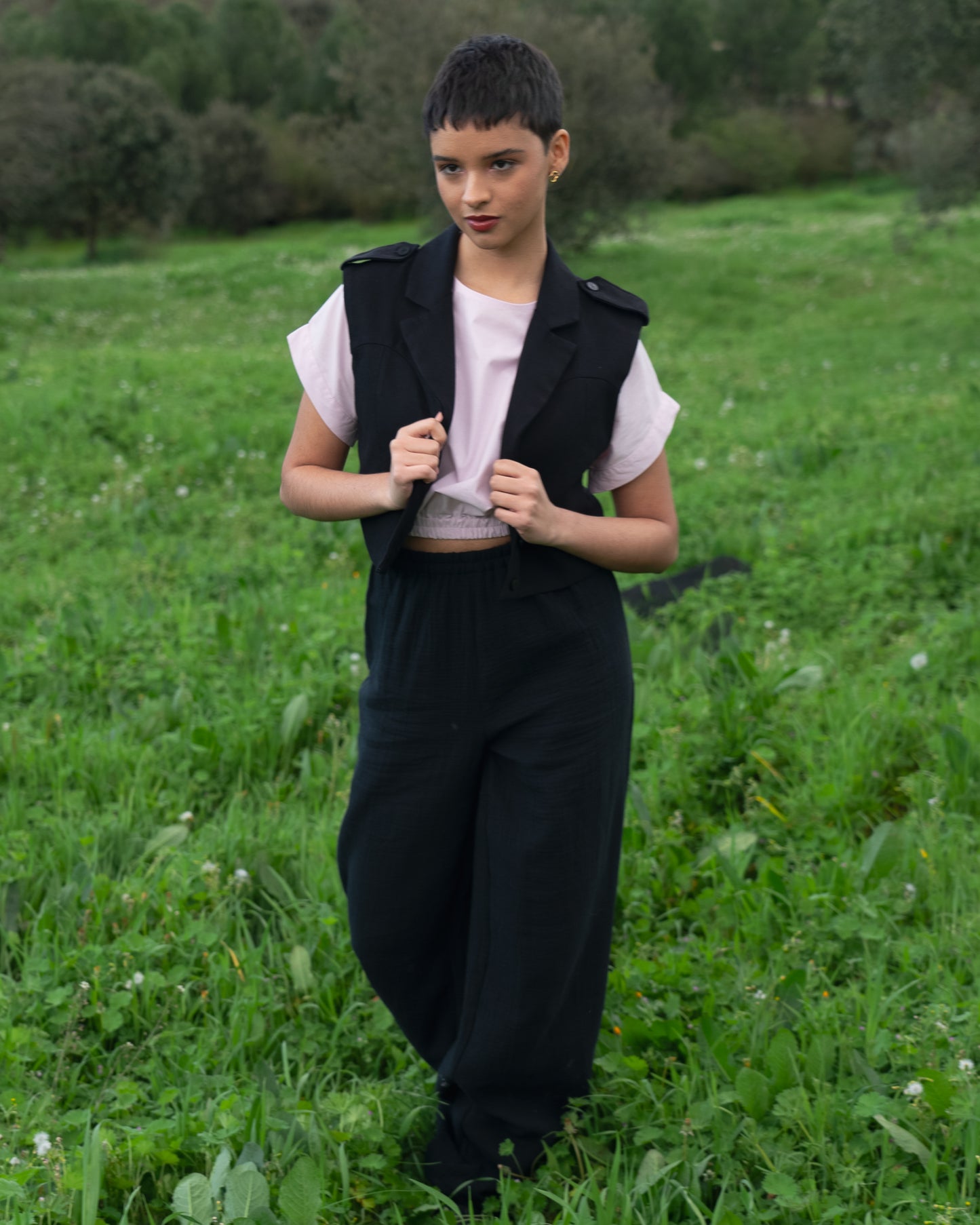 Conjunto de chaleco y pantalones de algodón negro 