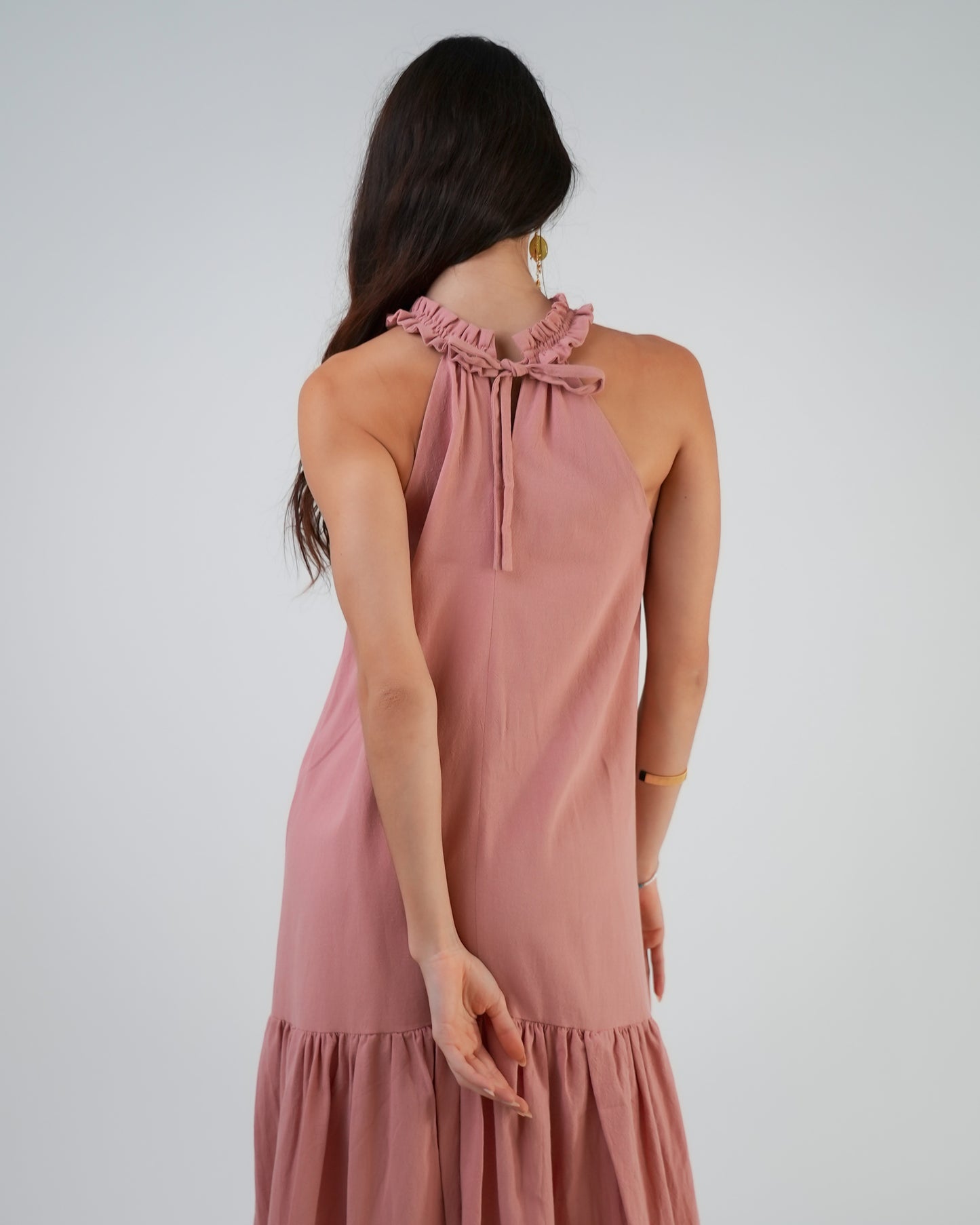 Vestido mimosa — algodón rústico, color rosa empolvado.